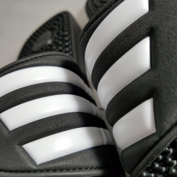 NEW Women's Adidas Adissage Slides - Picture 4 of 12